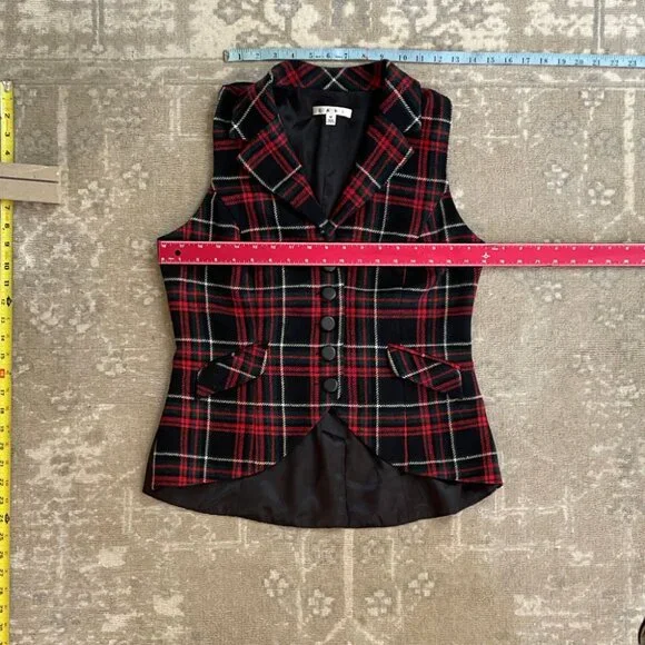 Cabi red plaid fitted vest - Picture 3 of 3